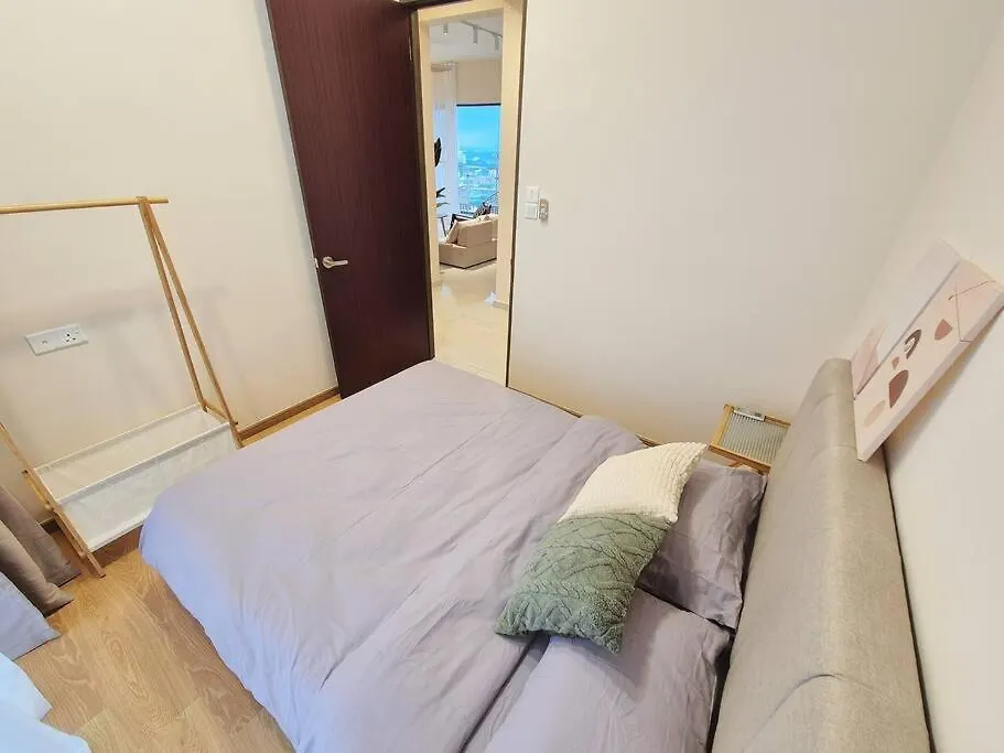 Modern Seaview & City Skyline 3 Rooms 6 Pax Johor Bahru Malaysia