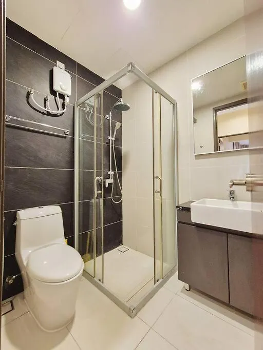 Modern Seaview & City Skyline 3 Rooms 6 Pax Джохор-Бару
