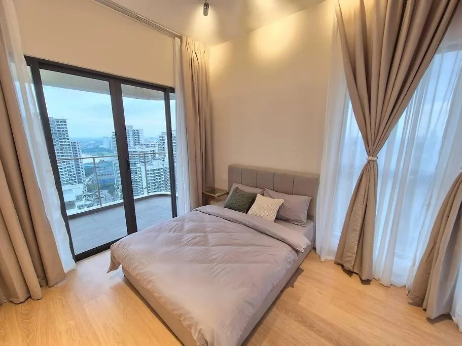 Modern Seaview & City Skyline 3 Rooms 6 Pax Джохор-Бару Апартаменты