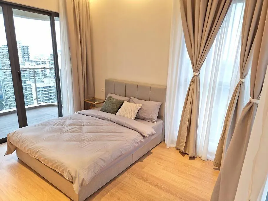Апартаменты Modern Seaview & City Skyline 3 Rooms 6 Pax Джохор-Бару