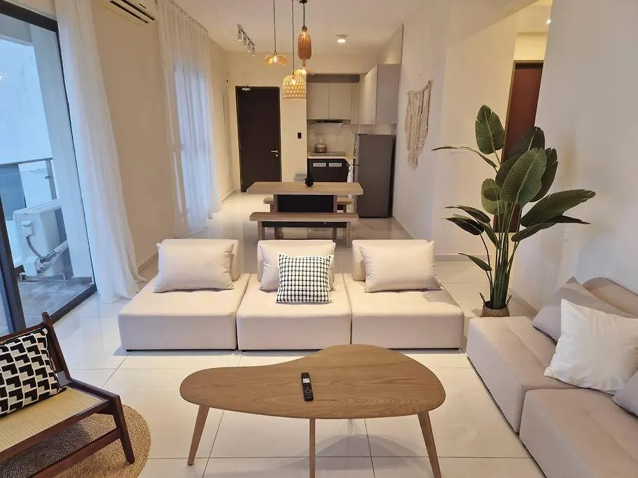 Modern Seaview & City Skyline 3 Rooms 6 Pax Джохор-Бару